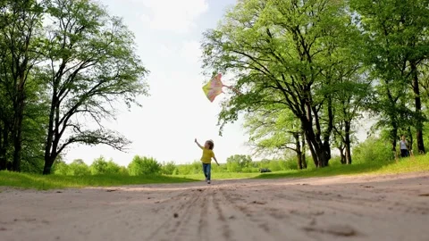 Tanya with kite 2 Stock-Footage 182491172