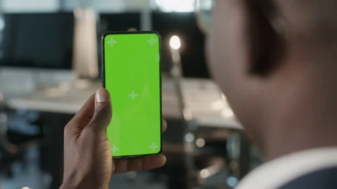 Tap to Click on Centre of Screen. Green Screen and Chroma Key of Smartphone Stock Footage 194011291