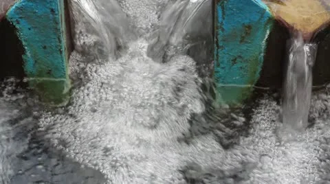 Tap water Video stock 10919316