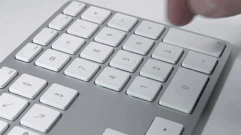 Tapping "2018" on the keyboard, 4K Stock-Footage 84164813