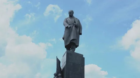 Taras Shevchenko monument Stock Footage
