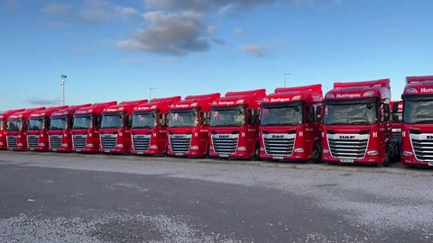 Tarleton , UK 2025 Dec  24: Huntapac DAF 480 Tractor Cabs Line up Assembly Area Stock Footage 324901188