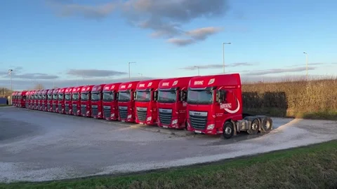 Tarleton , UK 2025 Dec  24: Huntapac DAF 480 Tractor Cabs Line up Assembly Area Stock Footage 324901193