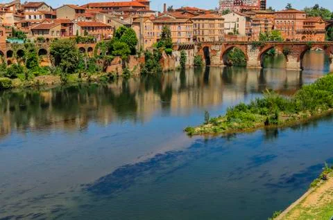 The Tarn River on its way through Albi Stock Photos