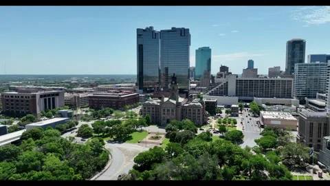 Tarrant county courthouse in Fort Worth Texas circle shot on the north side Stock Footage 272393335