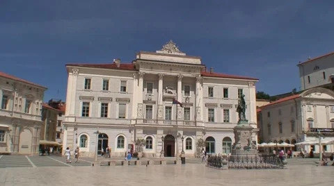 Tartini Square Video stock 1060609