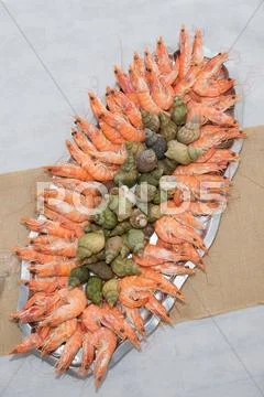 Tasty food on the table - Food and table settings for wedding day Stock Photos
