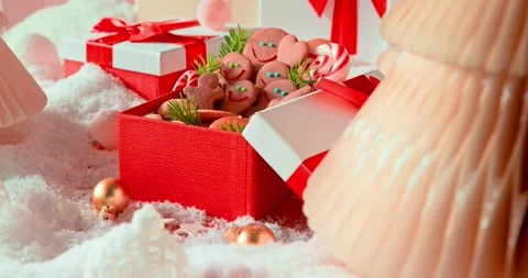 Tasty gingerbread figures packaged in gift box. Stock Footage 347017440