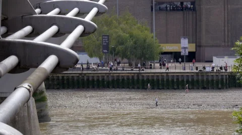 The Tate Modern Gallery Stock Footage 51544838