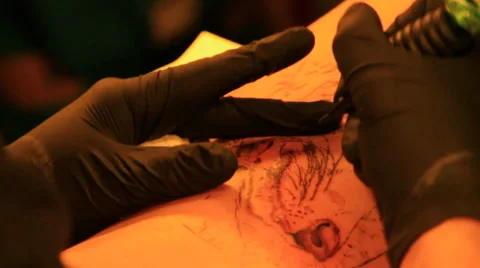 Tattoo Artist Working Stock Footage 39828452