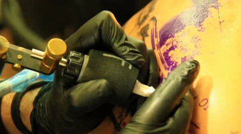 Tattoo Artist Working Stock Footage 39829049