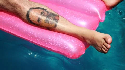 Tattoo hannibal on the pool Foto stock