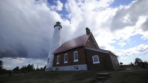 Tawas Lighthouse Stormy Sky Time Lapse Vídeos de archivo 87616730