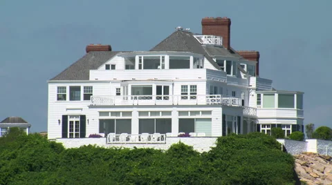 Taylor swift summer home in rhode island xcu to wide zoom Stock Footage 41097682