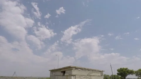 Taymlaps.  Bunker. The war in eastern Ukraine Video stock 52657356