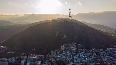 TBILISI HYPERLAPSE, Sunset over Mtatsminda mountain, shot with DJI Mavic 2 Pro d 動画素材 125704955
