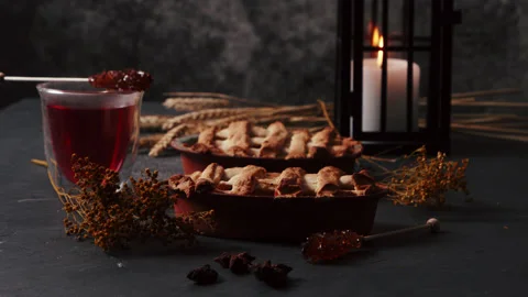 Tea and apple pie in studio 스톡 동영상 137208163