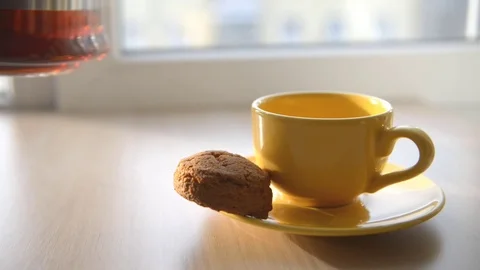Tea being poured into cup Stock Footage 72622998