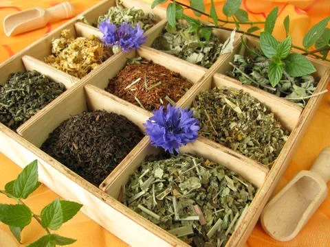 Tea box with loose tea types Foto stock