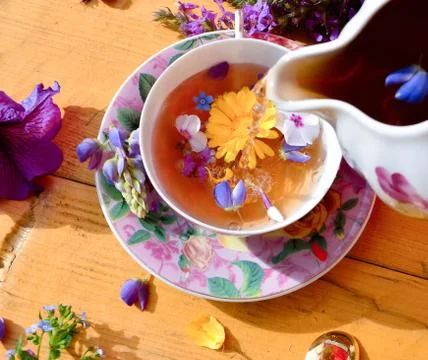 Tea with flowers Foto stock