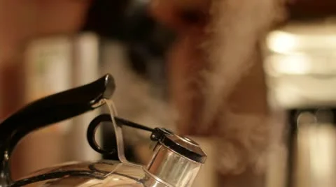 Tea Kettle - Steaming! Видео 12289129