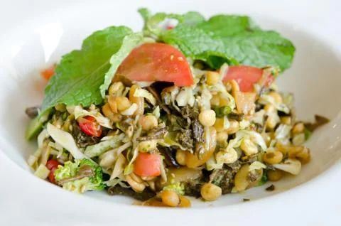 Tea leaf salad Фото