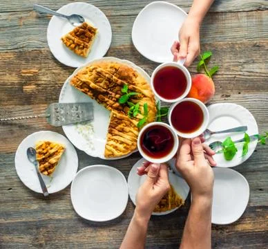 Tea with peach pie 스톡 사진