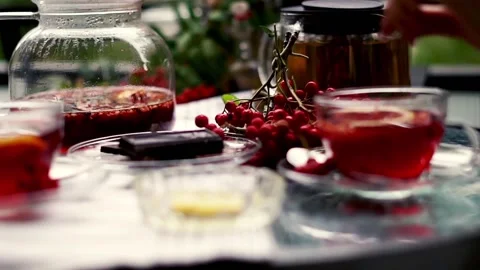 Tea time: hands taking a chocolate, 120fps Vídeo Stock 118831817