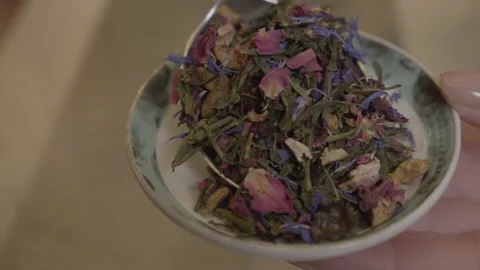 Tea of various colors in a dish Stock-Footage 176477408