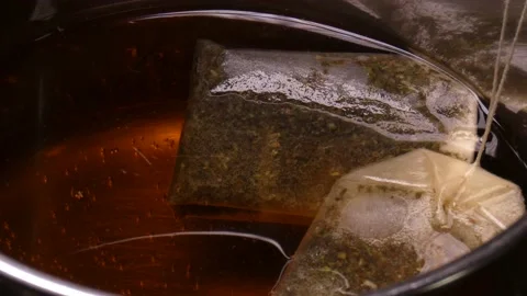 Tea on the water 스톡 동영상 140770718