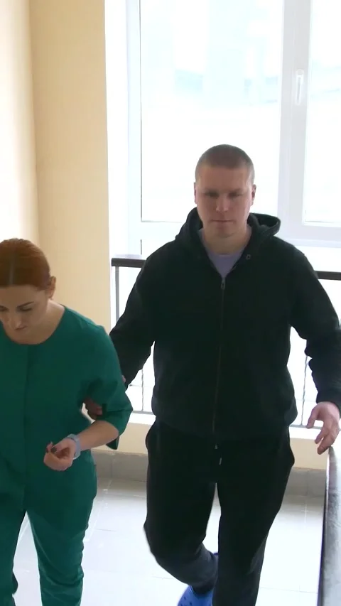 Teaching the blind to walk with a cane. Video stock 300438410