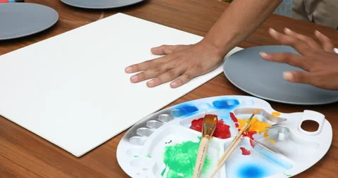 Teaching how to do Art work on paper 스톡 동영상 142257988