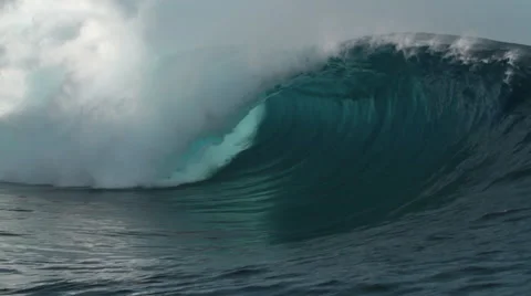 Teahupoo empty wave Stock Footage 44179090