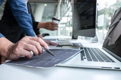 Team of developer programmer working on project in software development compu 스톡 사진