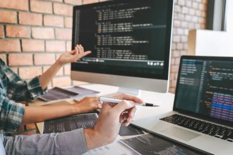 Team of Professional Developer programmer cooperation meeting and brainstormi Stockfoto's