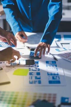 Team of Program Developer Collaborating on UXUI Design Planning in a Modern.. 스톡 사진