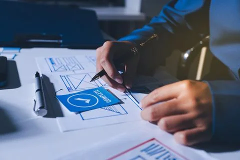 Team of Program Developer Collaborating on UXUI Design Planning in a Modern.. 스톡 사진