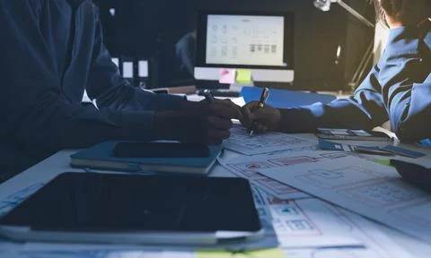 Team of Program Developer Collaborating on UXUI Design Planning in a Modern.. 스톡 사진