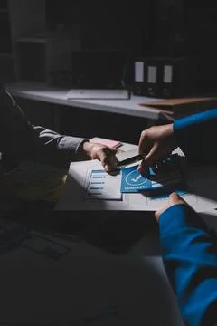 Team of Program Developer Collaborating on UXUI Design Planning in a Modern.. Foto stock