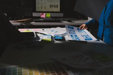 Team of Program Developer Collaborating on UXUI Design Planning in a Modern.. 스톡 사진