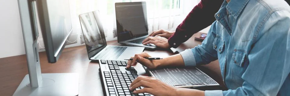 Team of Programmer working to find solution to problem and coding technologie 스톡 사진