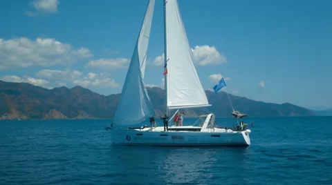 Team to pull the sail yacht Stock Footage 41144131