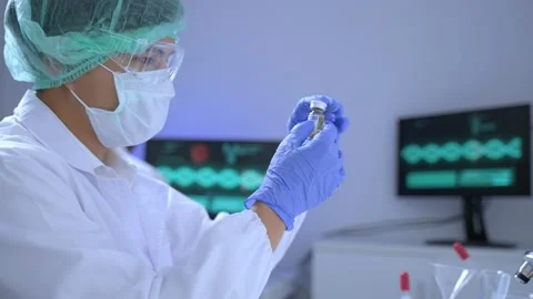 Team of Scientist working and analyzing in laboratory room at clean factory. Stock Footage 167843919