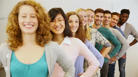 Team of students in university Video stock 33290495