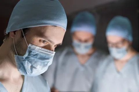 Team of surgeons during operation. Foto stock