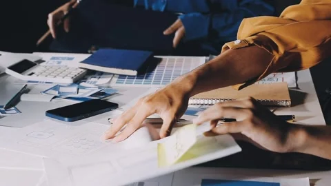 Team of UI UX web designer are working together to develop mobile responsiv.. Stock Footage 320230574