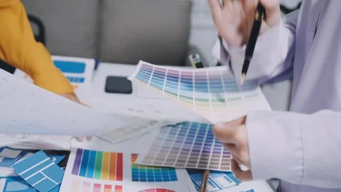 Team of UI UX web designer are working together to develop mobile responsiv.. Stock Footage 336485952