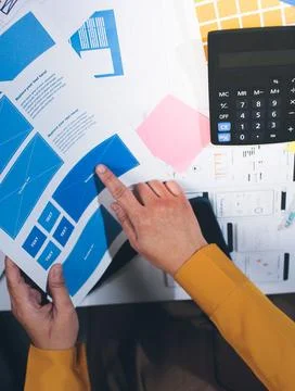 Team of UI UX web designer are working together to develop mobile responsiv.. Foto stock