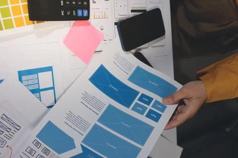 Team of UI UX web designer are working together to develop mobile responsiv.. Foto stock