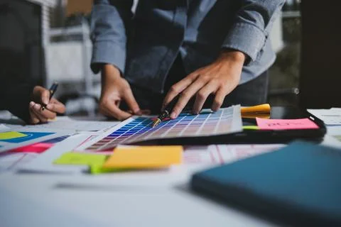 Team of UI UX web designer are working together to develop mobile responsiv.. Foto stock